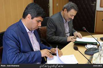 Signing memorandum of Student Business Incubators