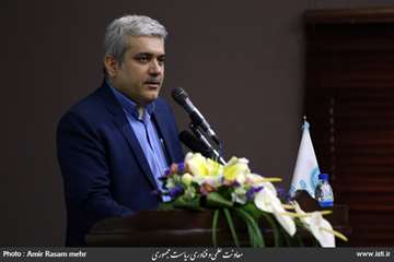 Visit of the Achievement Exhibition at Science and Technology Park of University of Tehran by the Vi