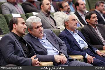 Visit of Exhibition of Spatial Achievements of Iran Space Research Institute by the Vice President f