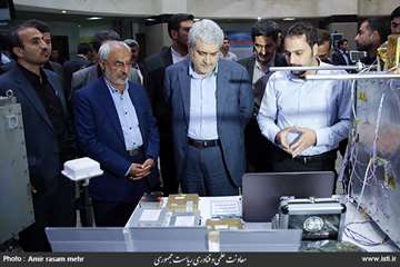 Visit of Exhibition of Spatial Achievements of Iran Space Research Institute by the Vice President f