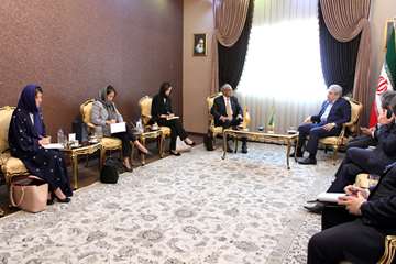 Singapores Foreign Ministry Special Representative meets with Iranian Vice President of Science and 