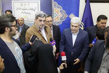 “Made in Iran” Trains on Irans metro rail with the support of the Vice President of Science and Tech